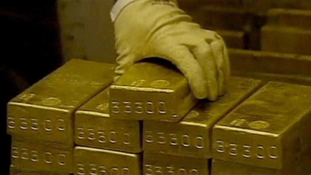 Gold hits record on US and euro zone debt fears | BahVideo.com