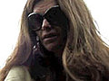 WATCH Maria Shriver Confronts Paparazzi | BahVideo.com