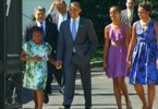 Obama family walks to church from White House | BahVideo.com