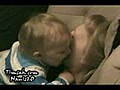Bu bebek s rmadan b rakm yor | BahVideo.com