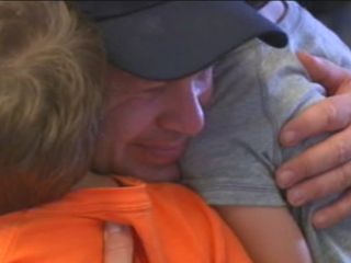 Emotional Homecoming for USS Washington Sailors | BahVideo.com