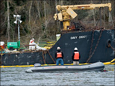 Columbia River may soon be rid of derelict barge | BahVideo.com