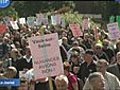 500 manifestants bloquent la RN184 Val-d Oise  | BahVideo.com