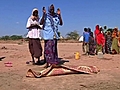 Duizenden Somali rs vluchten voor de droogte | BahVideo.com