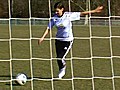 WM-Kickerin Ariane Hingst topfit trotz  | BahVideo.com