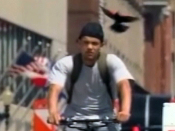 Angry bird attacks pedestrians | BahVideo.com