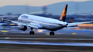 Lufthansa fliegt mit Biosprit | BahVideo.com