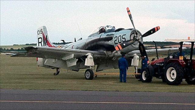 Fighter planes collide at Duxford air show | BahVideo.com