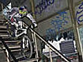 Mountainbike Extrem Downhill-Rennen im Hochhaus | BahVideo.com
