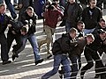 Lukaschenkos Polizei geht gegen Demonstranten vor | BahVideo.com