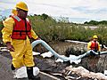 Rising river complicates Exxon oil spill cleanup | BahVideo.com