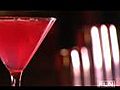 How to Know When to Shake or Stir a Cocktail | BahVideo.com