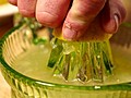 How to Make Lemonade | BahVideo.com