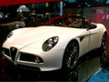Alfa Romeo 8C Spider la merveille italienne | BahVideo.com