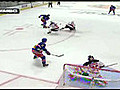 Hockey un tir en plein dans le mille | BahVideo.com