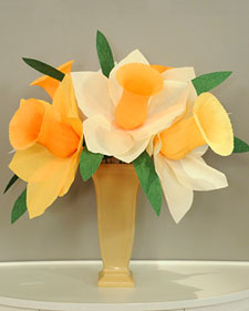 Crepe Paper Daffodil | BahVideo.com