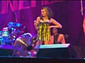 Amy Winehouse booed off stage | BahVideo.com