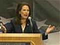 Bachmann slams Obama s credibility at GOP event | BahVideo.com