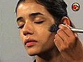 Dicas de Maquiagem Como aplicar a base | BahVideo.com