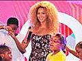 Beyonce Hosts Impromptu Dance Party | BahVideo.com