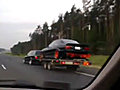 Car Loses Control From Fishtailing Trailer | BahVideo.com