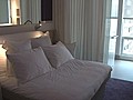 Yotel Capsule Hotel Experience | BahVideo.com