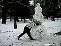 La vengeance du bonhomme de neige | BahVideo.com