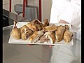 D couper une volaille cuite | BahVideo.com