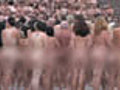 Over 5 000 Australians get Naked for Art | BahVideo.com