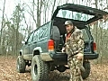 Coyote hunting Barking on stand | BahVideo.com