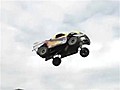 Weltrekordsprung Auto fliegt 100 Meter weit | BahVideo.com