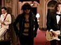 Aire palaciego en lo nuevo de The Strokes | BahVideo.com