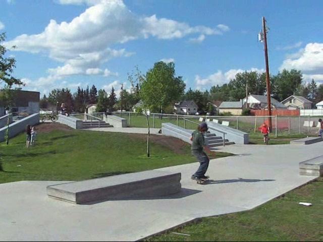 Small Town Skaters go to Dawson Creek | BahVideo.com