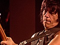 SoundMojo - Guitar Hero Jeff Beck Discusses  | BahVideo.com