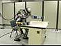Humanoid robot finds hurdles can help | BahVideo.com