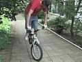 Trialbiker Vincenc Brunner - Talent auf 2 R dern | BahVideo.com