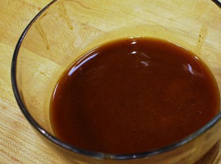 How to Make Pan Gravy | BahVideo.com