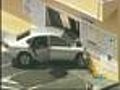 Suspected Burglars Crash Car Into Car Wash | BahVideo.com