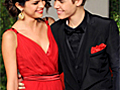 Aww Justin Bieber Kisses Girlfriend Selena Gomez | BahVideo.com