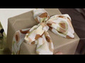 How to create unique gift wrapping | BahVideo.com