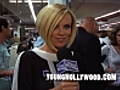 Jenny McCarthy Chooses Her Cause | BahVideo.com