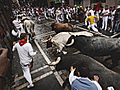 10 injured in fourth day at running of the bulls | BahVideo.com