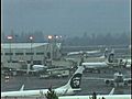 UNCUT Plane Lands Safely Despite Problem | BahVideo.com