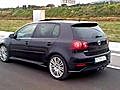 Amazing sound of the Volkswagen Golf R32 | BahVideo.com