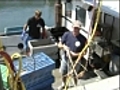 Low prices threaten Maine lobstermen | BahVideo.com