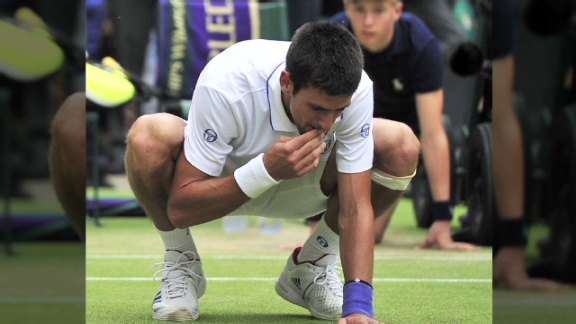 Djokovic on eating Wimbledon s grass | BahVideo.com
