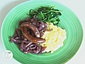 Sausages and mash with spinach red wine and  | BahVideo.com