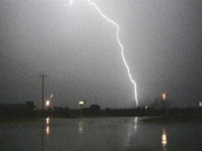 Lightning Show Caught On Camera | BahVideo.com