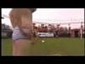 Ragazze che giocano a calcio in bikini | BahVideo.com