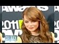 MTV Movie Awards 2011 Red Carpet Fashion  | BahVideo.com